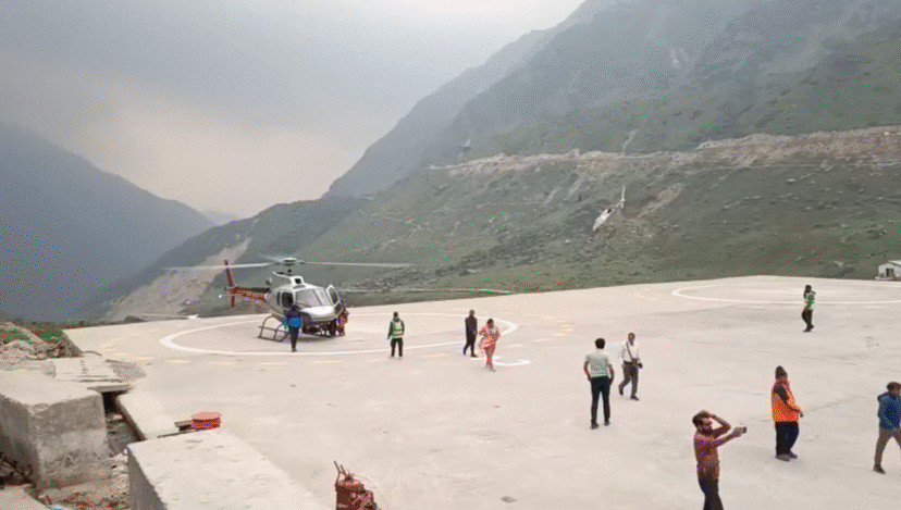 हेलीकॉप्टर से केदारनाथ यात्रा अब होगी महंगी, किराए में 49% बढ़ोतरी
