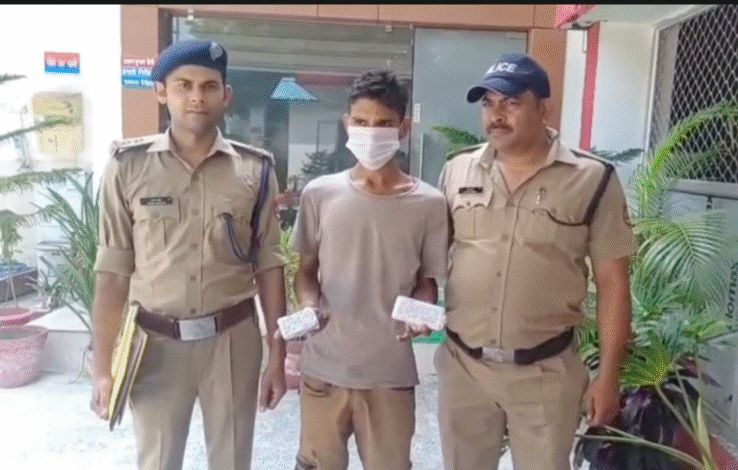 रामनगर: डेढ़ लाख से अधिक कीमत की स्मैक के साथ युवक गिरफ्तार, धामी सरकार के नशा मुक्त देवभूमि अभियान के तहत कार्रवाई