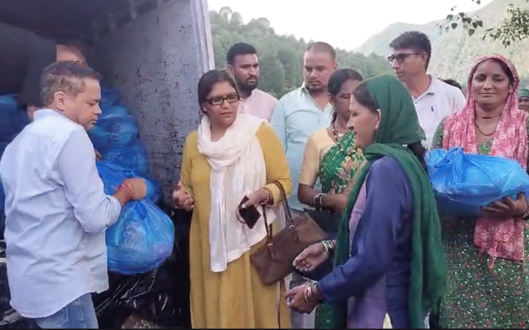 चमोली: थराली आपदाग्रस्तों के लिए रामनगर से भेजी गई राहत सामग्री