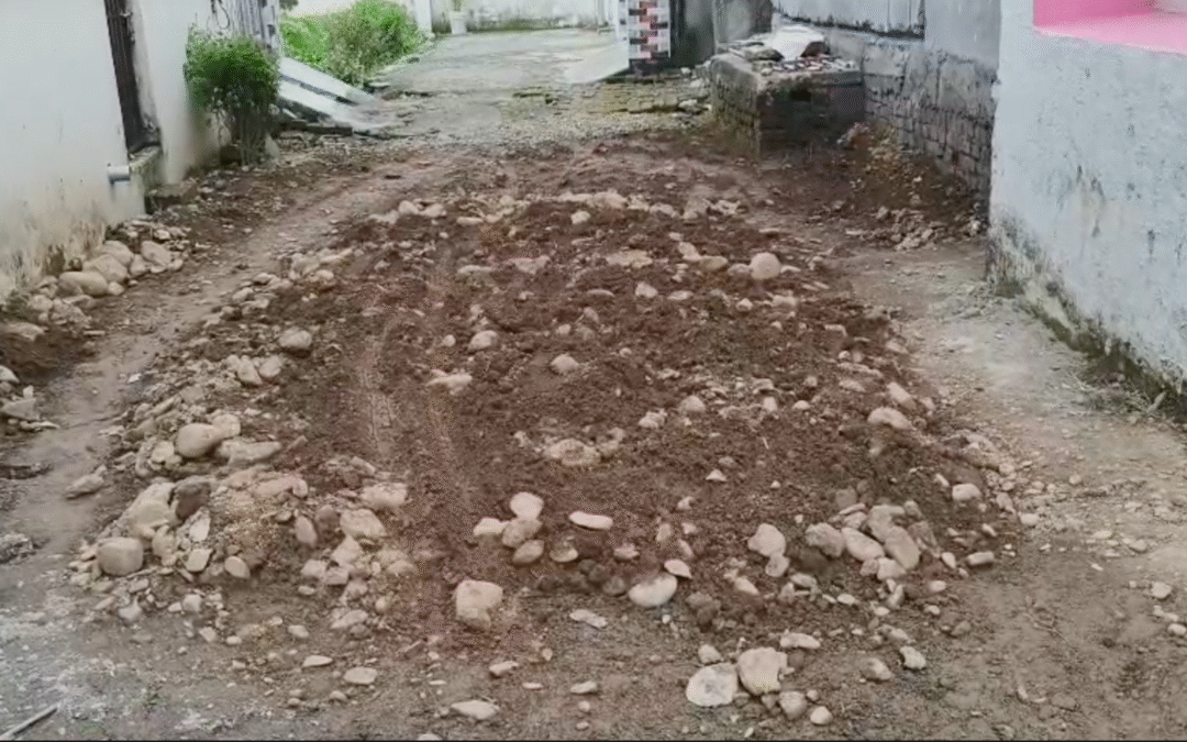 डोईवाला: नगर पालिका के खोदे गए सोकपीट के गड्ढे को लेकर विवाद, सोशल मीडिया पर राजनीति से स्थानीय लोगों में रोष